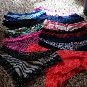 PINK & VS Cheeky Bundle